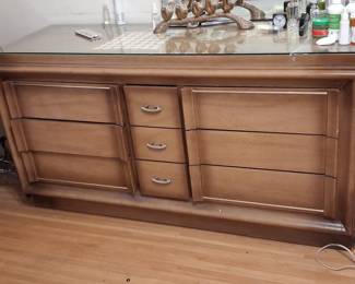 United Furniture Corporation Mid-Century Modern Walnut Dresser with Mirror