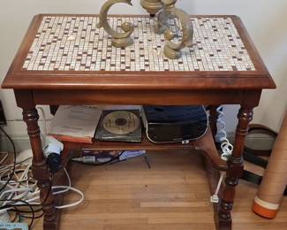 Vintage Mid-Century Tile-Top Spindle-Leg Side Table