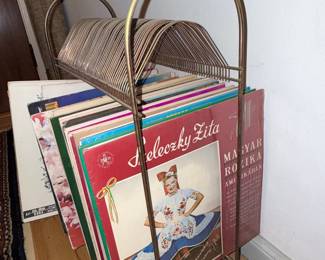 Vintage Gold-Tone Wire LP Record Rack