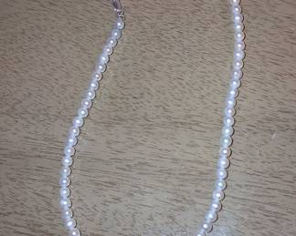 Cultured Freshwater Pearl Necklace with Sterling Silver Clasp