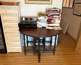 Antique Jacobean Revival Oak Gateleg Drop Leaf Table