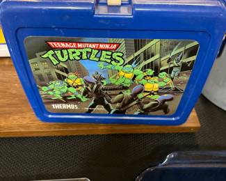 Lunch box with thermos