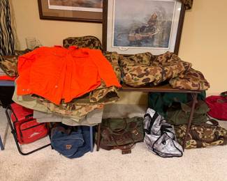 Bob Allen hunting gear; Maynard Reece 1978 pattern bags & clothing