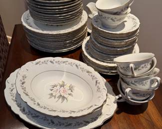 Vintage 1950s Royal Jackson china, 46 pcs