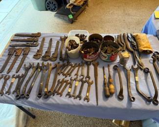 Ford wrenches & tools