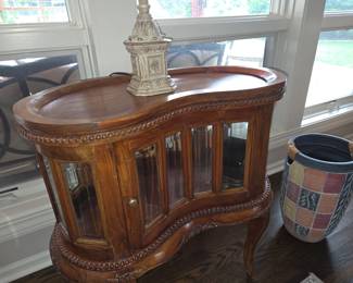 Display cabinet