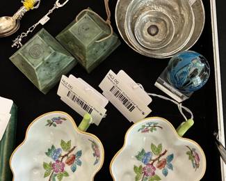 Herend Queen Victoria Leaf Bowl (A), Herend Queen Victoria Leaf Bowl (B)