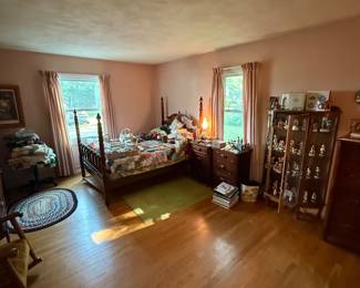 Primary Bedroom - Main Floor