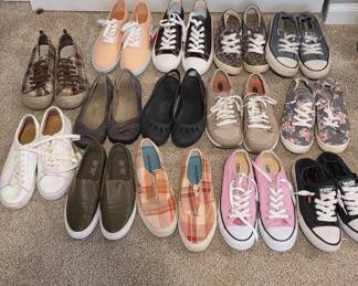 Women's Shoes in Sizes 6 and 7