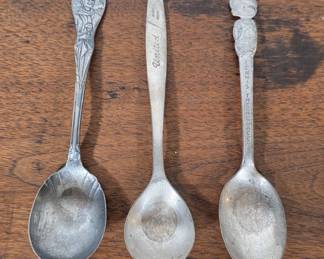 Mary Poppins, Dennis, United Collectible Spoons