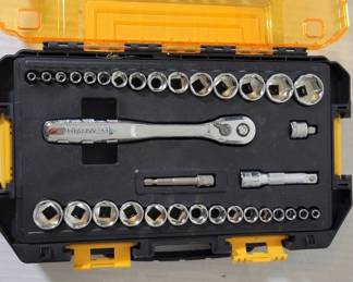 Dewalt Mechanics Tool Set in Case