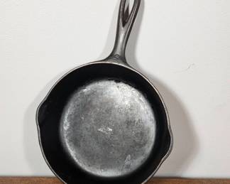Wagner Ware Cast Iron Skillet Model 1055