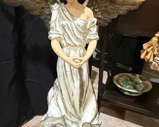 Joseph's Studio by Roman - Gloria Angel Figure, Cream and Gold Finish