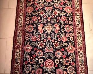 Small Persian-Style Floral Area Rug