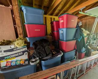 50+ Totes filled to the top with collectibles and holiday decorations