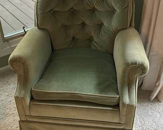 Vintage Tufted Velvet Armchair