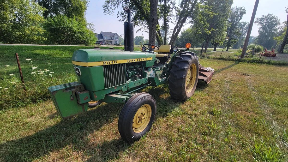 1980 John Deere 2040 2WD tractor