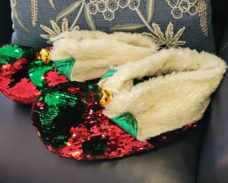 Holiday slippers
