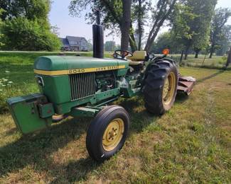 1980 John Deere 2040 2WD tractor