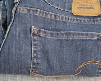 Women's Levis