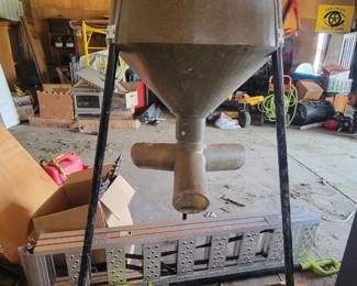 Deer feeder