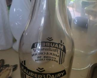 Maurer's dairy milk bottle