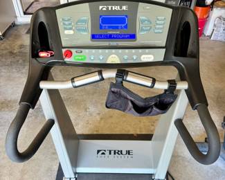 TRUE Fitness Soft System Commercial Treadmill