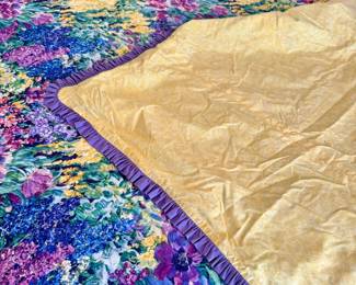 5-Piece Floral Queen Bedding Ensemble – Bedspread, Bed Skirt, 2 Shams & Accent Pillow