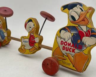 Disney Donald Duck Fisher Price Pull Toy