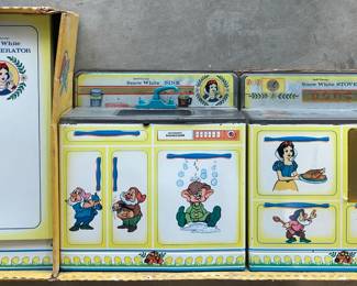 Disney's Wolverine Snow White 3 Pc. Kitchen Appliance Set in Original Box,