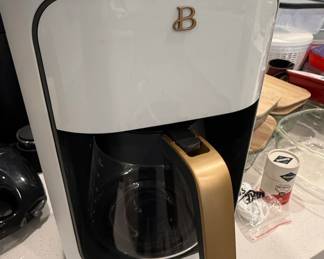 Beautiful by Drew Barrymore Cup Programmable Coffee Maker White Icing