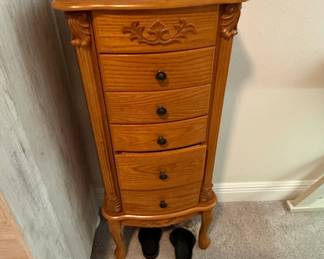 Traditional Oak Jewelry Armoire with Queen Anne Legs