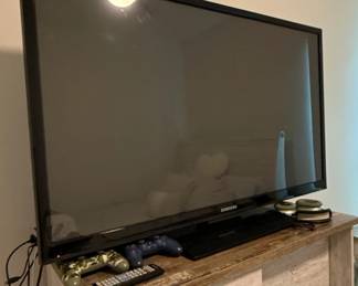 Samsung Flat Screen LED Smart TV