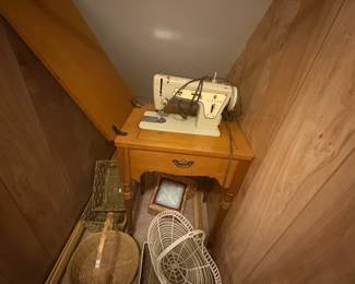 . . . Singer sewing machine 