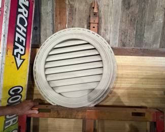 . . . arch vent