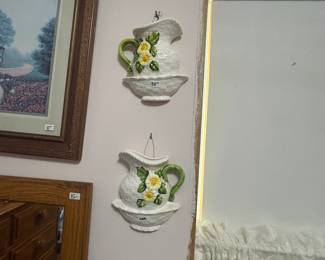 . . . wall pocket pair