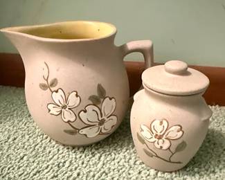 Pigeon Forge Pottery Dogwood Creamer & Sugar Set