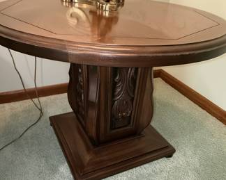 Traditional Carved Pedestal Side Table