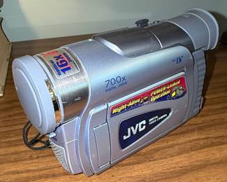 JVC GR-D90U MiniDV Digital Video Camcorder