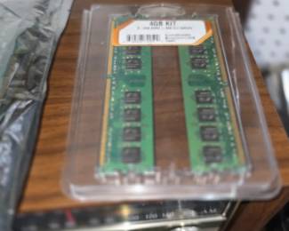 4GB kit of DDR2 desktop RAM modules.