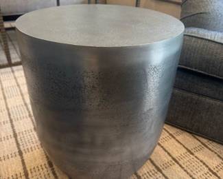Bullet Table, 16 1/2" Dia x 20" H