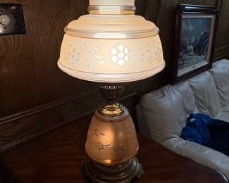 Vintage Quoizel "Abigail Adams" Floral Hurricane Table Lamp
