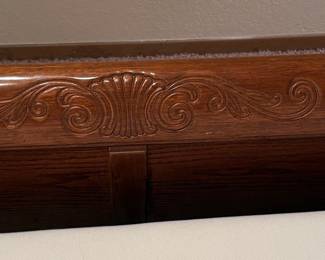 Traditional Oak Sleigh Bedroom Set