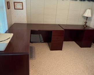 HON 10500 Series L-Shaped Executive Desk in Mahogany Laminate