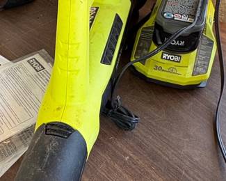 Ryobi 18V ONE+ Cordless Leaf Blower and P117 Charger