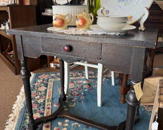 English side table with single drawer and turned legs 