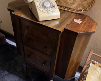 vintage side table & telephone