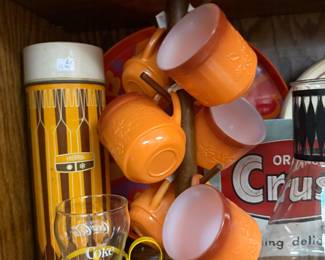 vintage mugs 7 stand and carafe