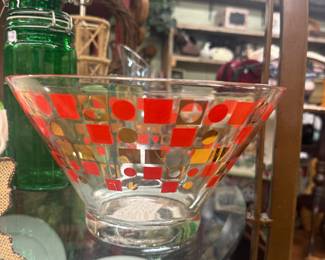 Vintage Anchor Hocking MCM “Masquerade” glass chip bowl, 1960s 