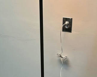 Lot 36: Vintage Floor Lamp 